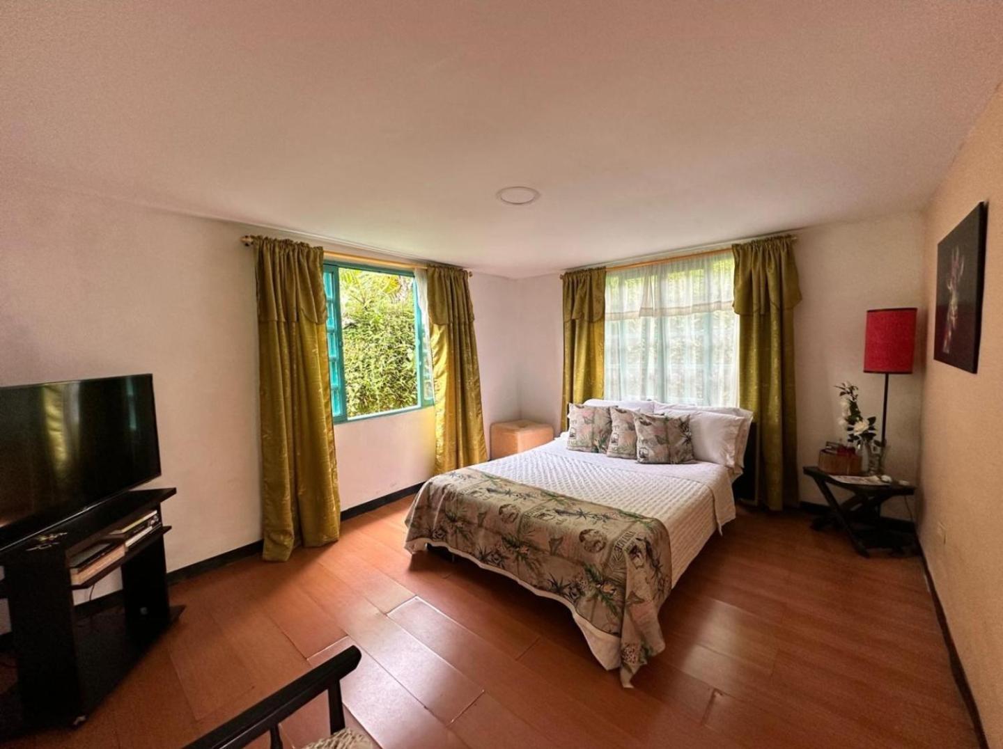 El Refugio Del Colibri Bed & Breakfast Santa Rosa de Cabal Ngoại thất bức ảnh