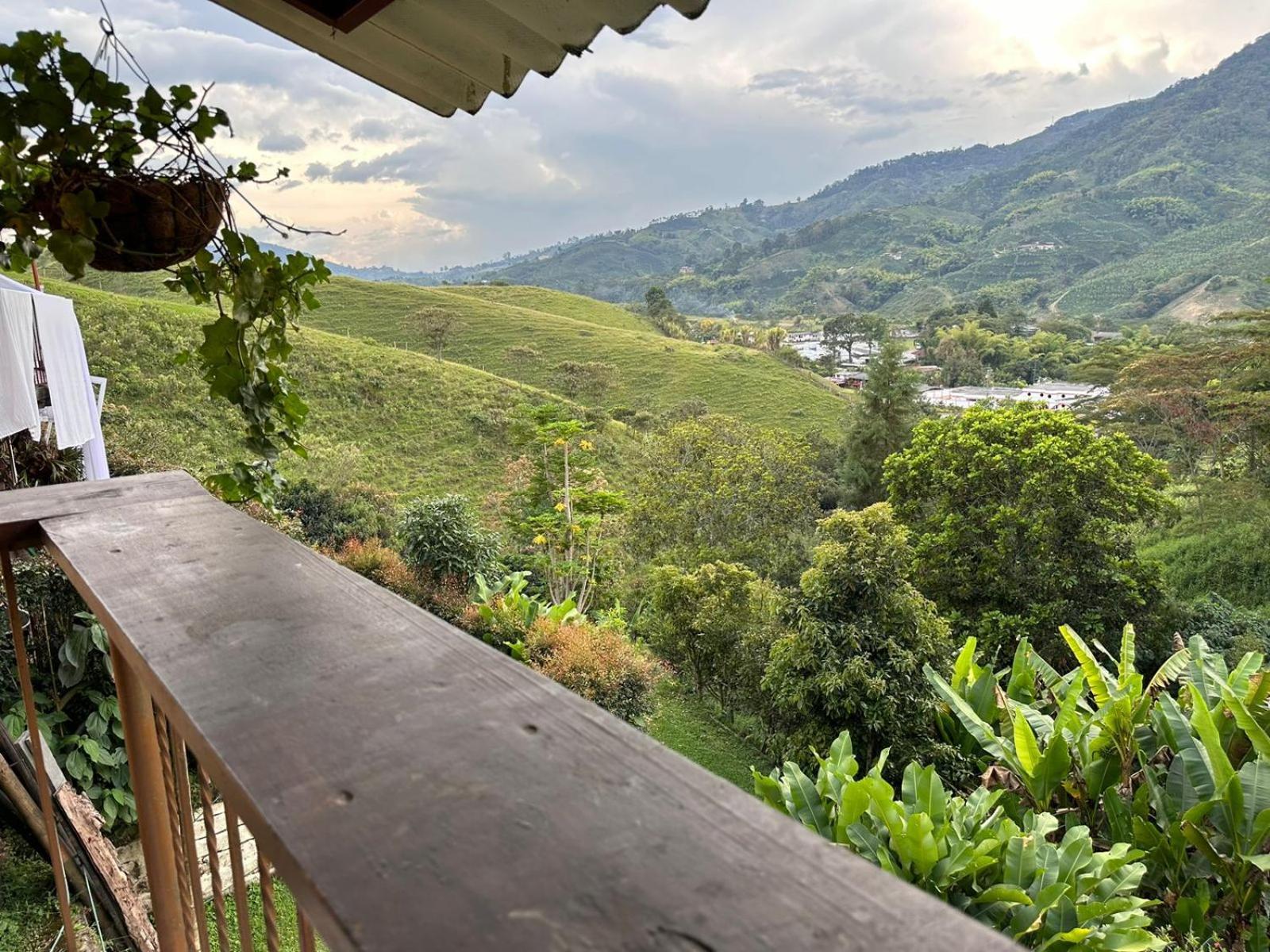 El Refugio Del Colibri Bed & Breakfast Santa Rosa de Cabal Ngoại thất bức ảnh